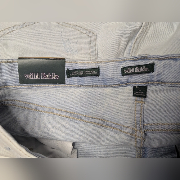 SEE DETAILS NWT - Wild Fable Size 16 Super High-Rise Tapered Jean Ultra Light - Picture 6 of 14